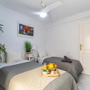https://apt-beach-with-balcony.es-andalucia.com