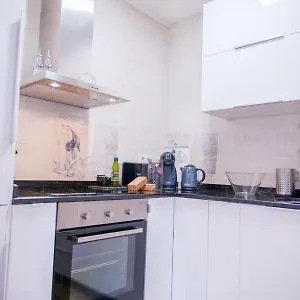 https://a-home-away-from-home.andorra-la-vella-hotels.net